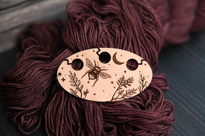 Bee & Crescent Moon Yarn Separator