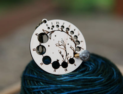 Moonflower & Stars Knitting Needle Gauge