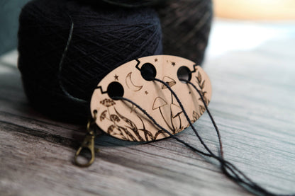 Mushrooms in the Night Sky Yarn Separator
