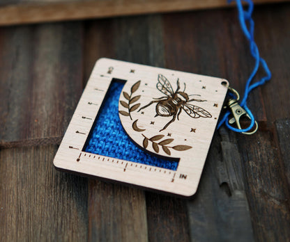 Bee Knit & Crochet Gauge