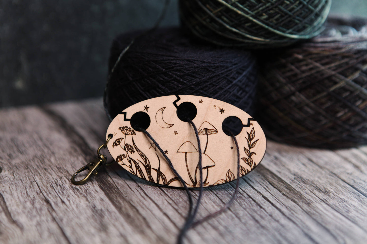 Mushrooms in the Night Sky Yarn Separator