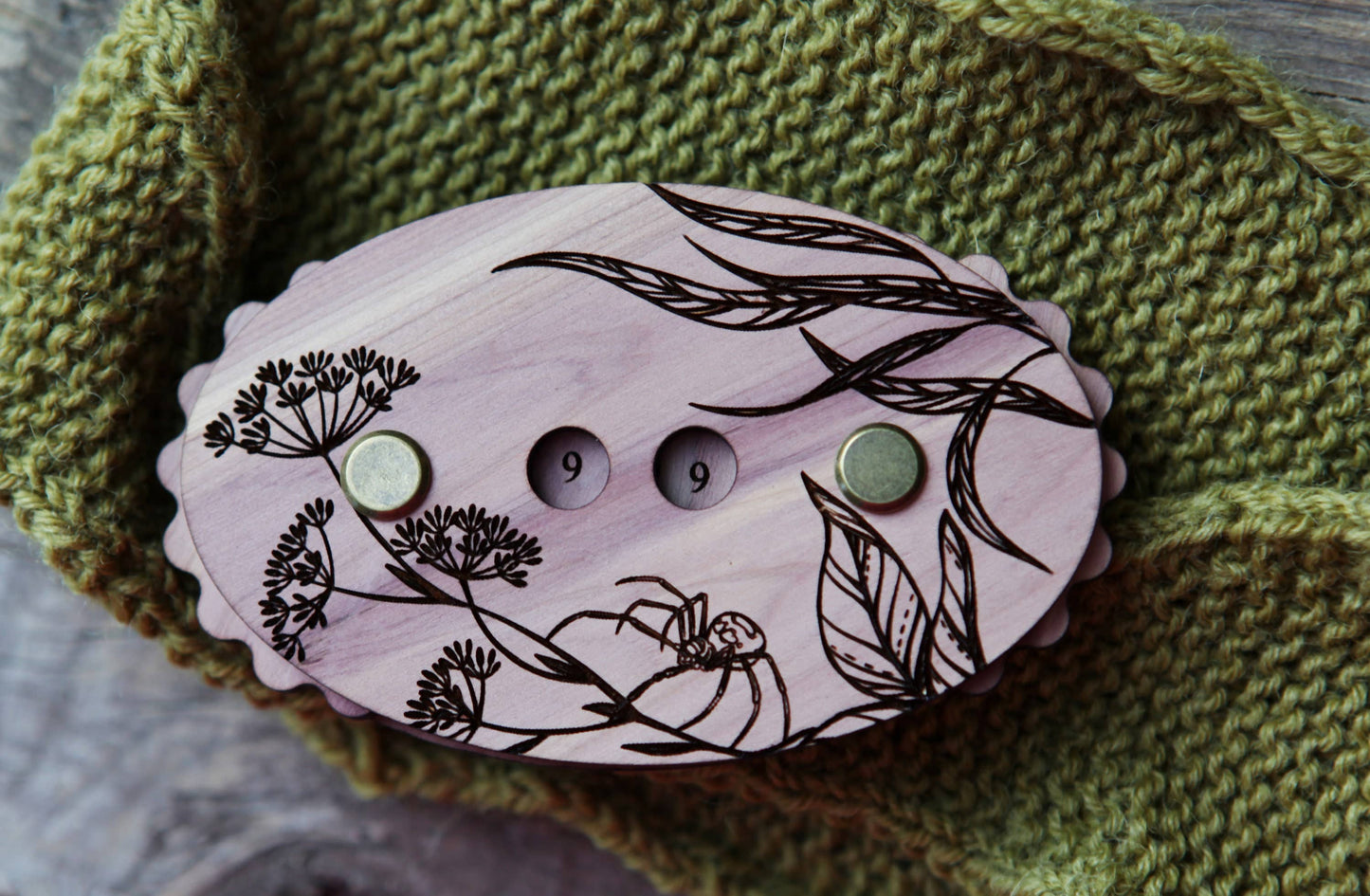 Black Widow Row Counter